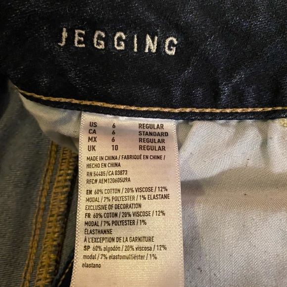 American Eagle Skinny Jeans - Picture 2 of 2